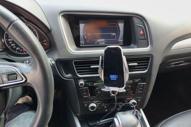 Used Audi Q5 2017 Plus 40 TFSI Technology Model Audio And AC Panel