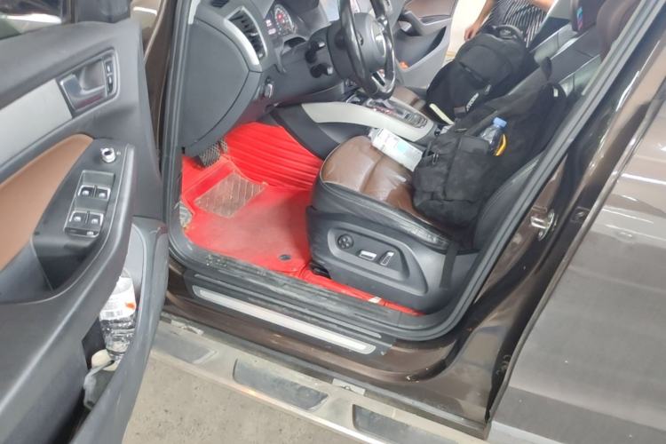 Used Audi Q5 2017 40 TFSI Ambition Edition Driver Seat