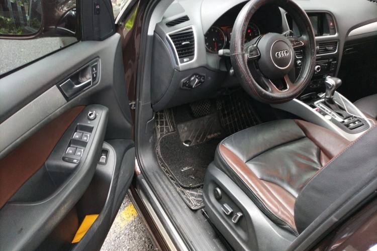 Used Audi Q5 2017 40 TFSI Technology Edition Driver Seat