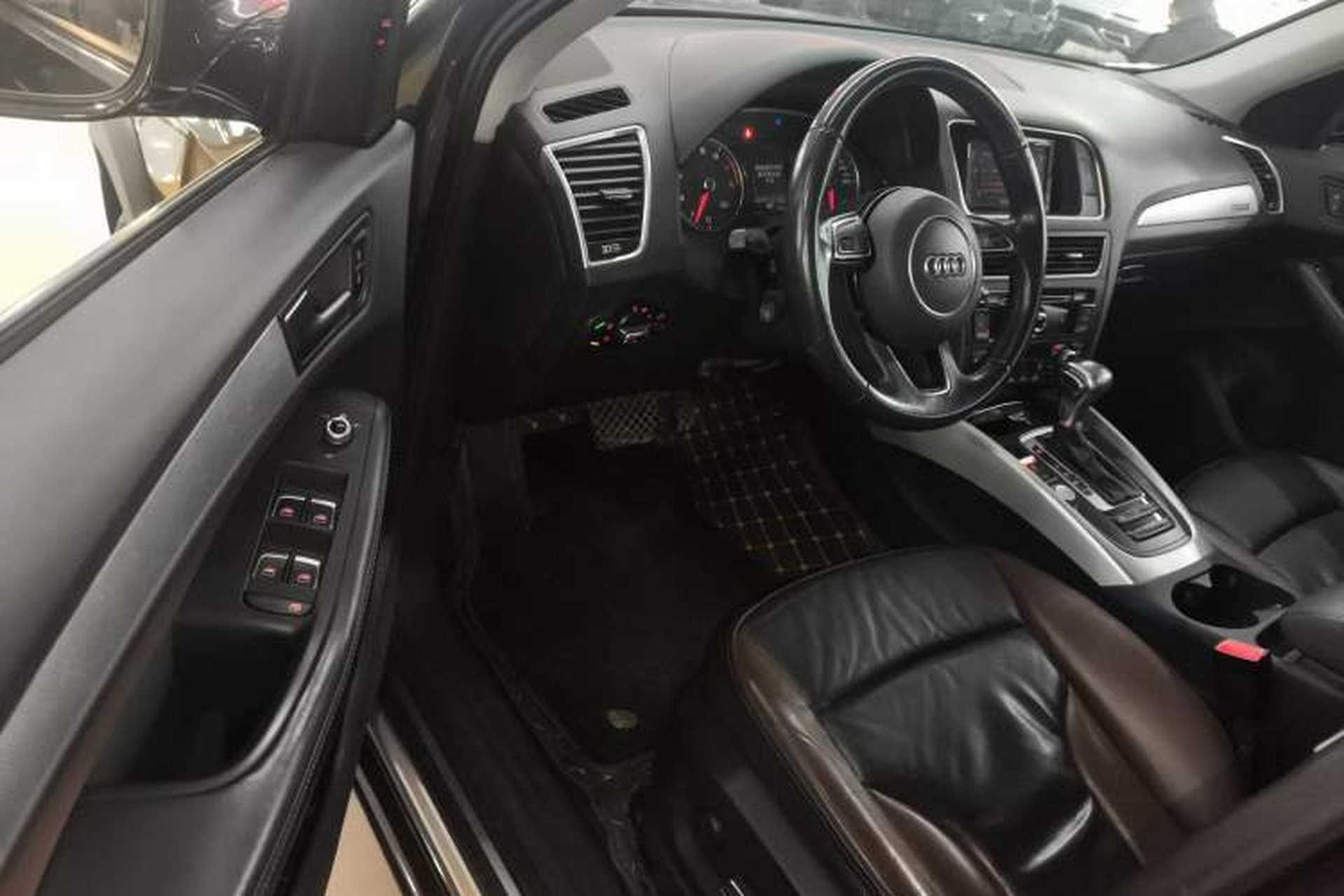 Used Audi Q5 2017 Plus 40 TFSI Technology Model Driver Seat