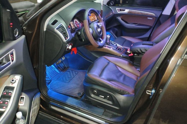 Used Audi Q5 2017 40 TFSI Technology Edition Driver Seat