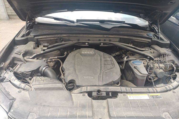 Used Audi Q5 2017 40 TFSI Comfort Model Engine Bay