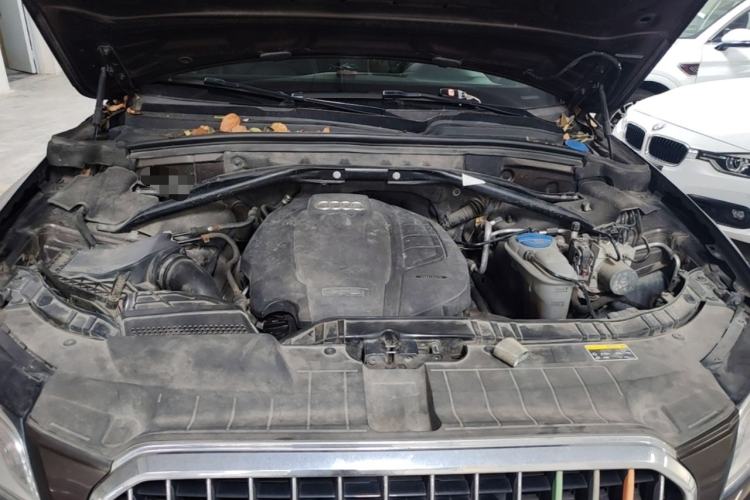 Used Audi Q5 2017 40 TFSI Ambition Edition Engine Bay