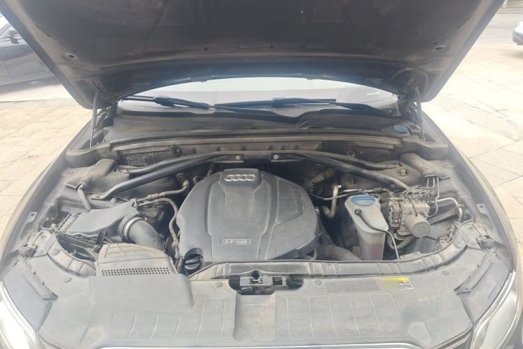 Used Audi Q5 2017 40 TFSI Technology Edition Engine Bay