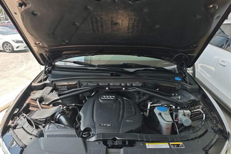 Used Audi Q5 2017 Plus 40 TFSI Technology Model Engine Bay
