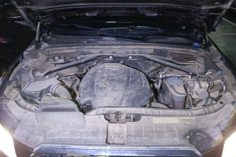 Used Audi Q5 2017 40 TFSI Technology Edition Engine Bay