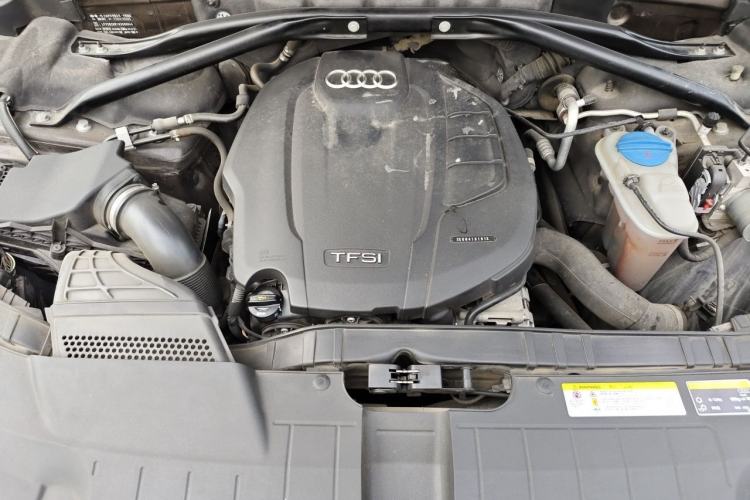 Used Audi Q5 2017 Plus 40 TFSI Ambition Model Engine Bay