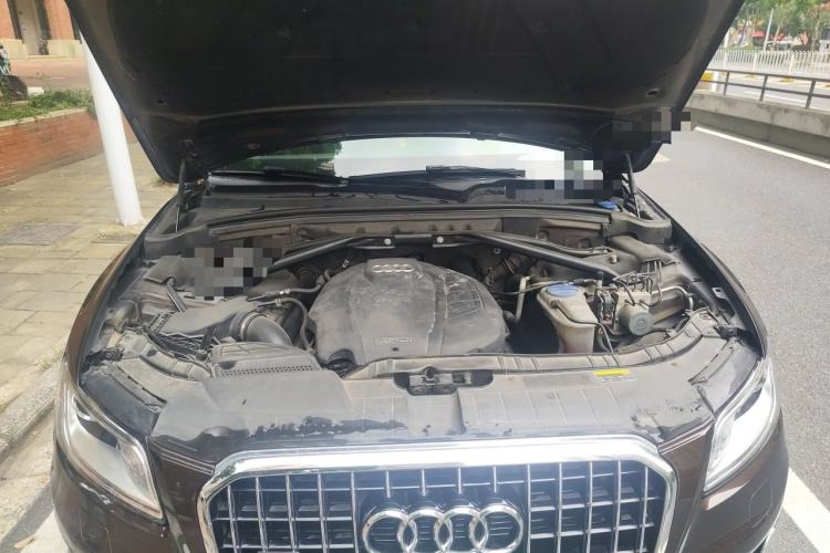 Used Audi Q5 2017 40 TFSI Technology Edition Engine Bay