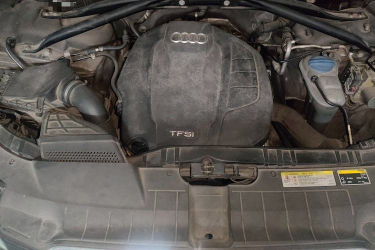 Used Audi Q5 2017 40 TFSI Comfort Model Engine Bay