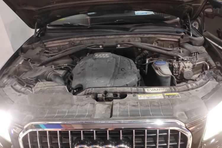 Used Audi Q5 2017 Plus 40 TFSI Technology Model Engine Bay