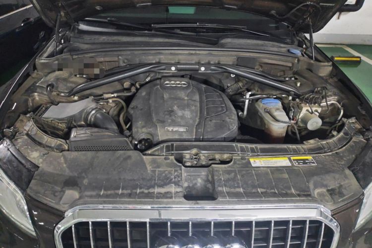 Used Audi Q5 2017 40 TFSI Technology Edition Engine Bay