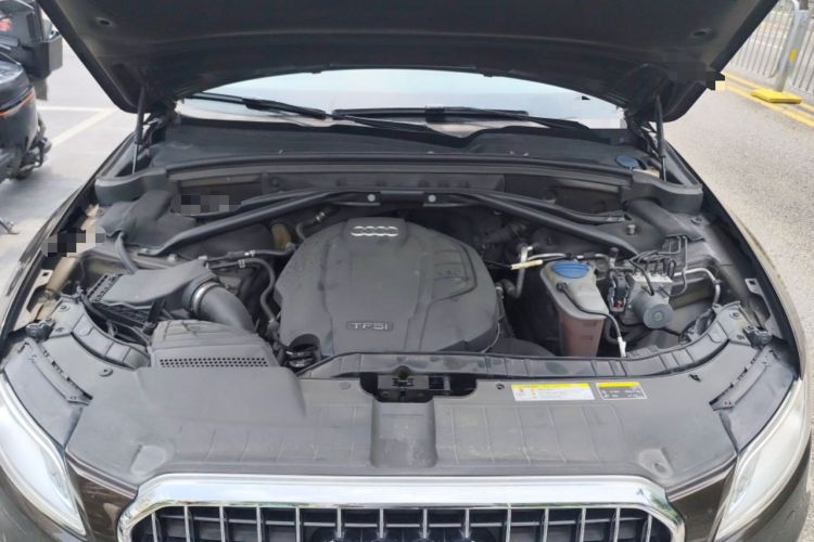 Used Audi Q5 2017 40 TFSI Technology Edition Engine Bay
