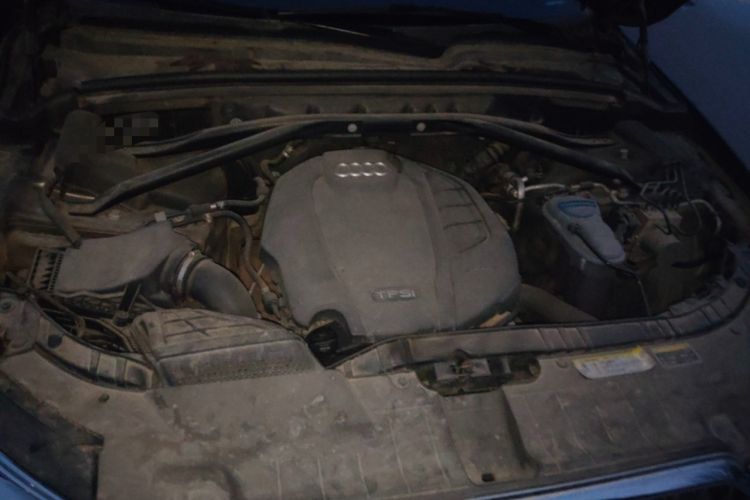 Used Audi Q5 2017 40 TFSI Technology Edition Engine Bay