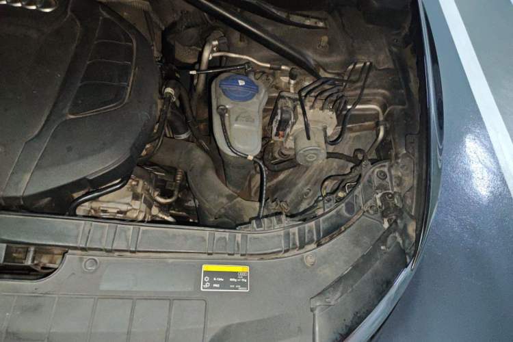 Used Audi Q5 2017 40 TFSI Technology Edition Engine Bay Left