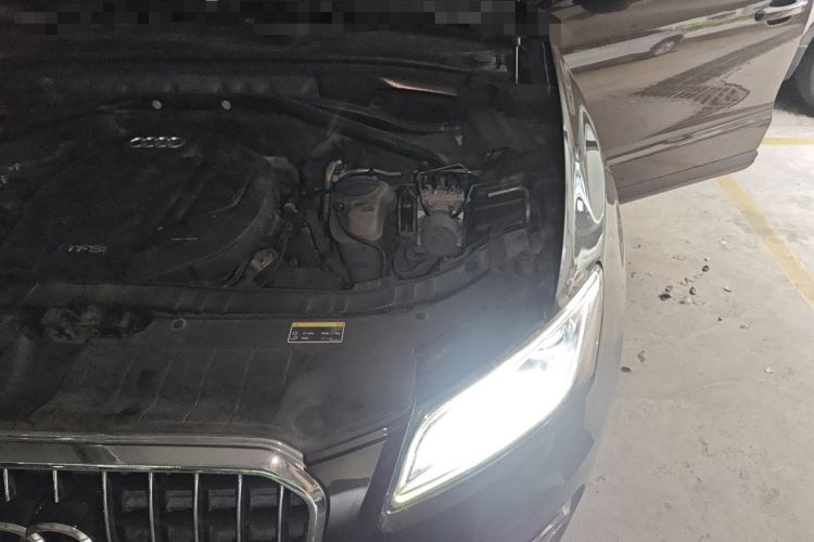 Used Audi Q5 2017 40 TFSI Comfort Model Engine Bay Left