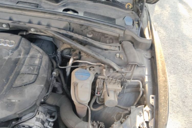 Used Audi Q5 2017 Plus 40 TFSI Technology Model Engine Bay Left