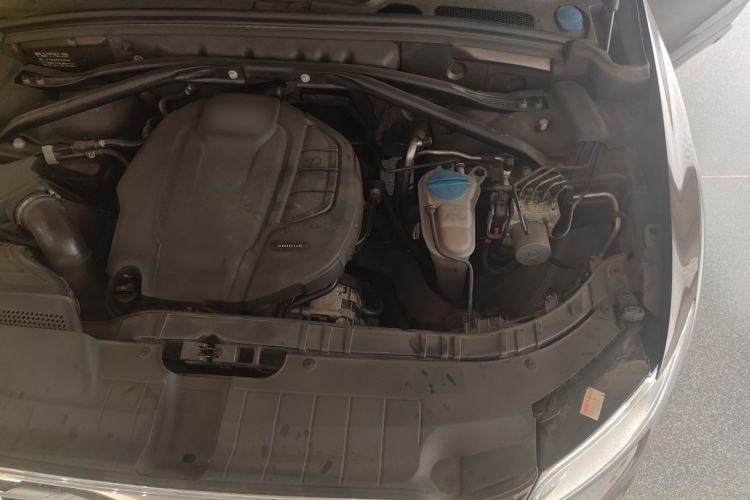 Used Audi Q5 2017 Plus 40 TFSI Technology Model Engine Bay Left