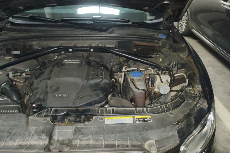 Used Audi Q5 2017 40 TFSI Technology Edition Engine Bay Left