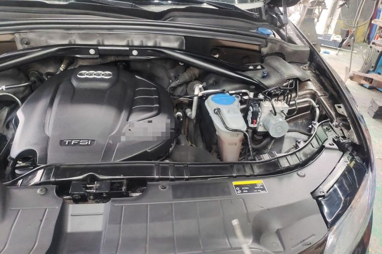 Used Audi Q5 2017 Plus 40 TFSI Technology Model Engine Bay Left