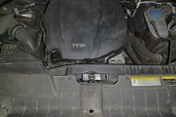 Used Audi Q5 2017 40 TFSI Ambition Edition Engine Bay