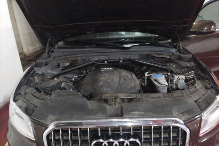 Used Audi Q5 2017 40 TFSI Ambition Edition Engine Bay