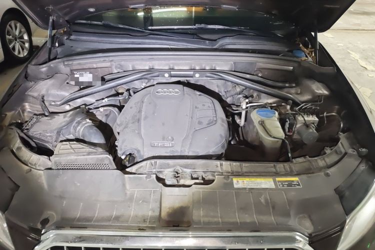 Used Audi Q5 2017 Plus 40 TFSI Technology Model Engine Bay