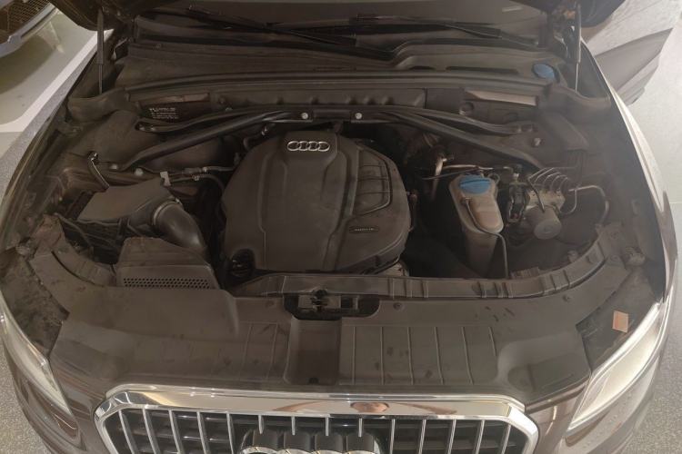 Used Audi Q5 2017 Plus 40 TFSI Technology Model Engine Bay