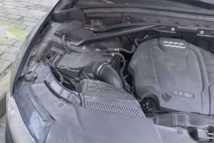 Used Audi Q5 2017 Plus 40 TFSI Ambition Model Engine Bay Right