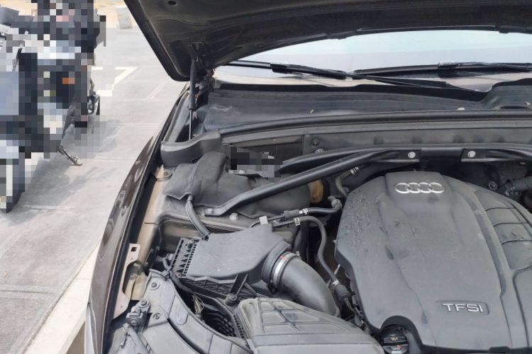Used Audi Q5 2017 40 TFSI Technology Edition Engine Bay Right