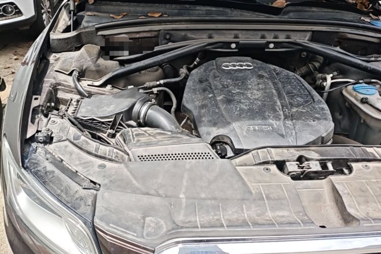 Used Audi Q5 2017 40 TFSI Technology Edition Engine Bay Right
