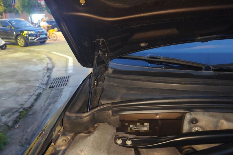 Used Audi Q5 2017 Plus 40 TFSI Technology Model Engine Bay Right