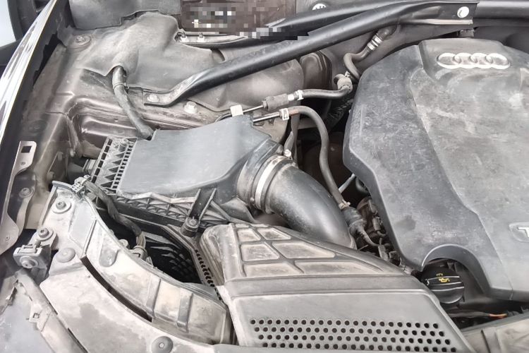 Used Audi Q5 2017 40 TFSI Comfort Model Engine Bay Right