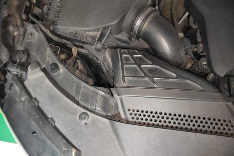 Used Audi Q5 2017 40 TFSI Technology Edition Engine Bay Right