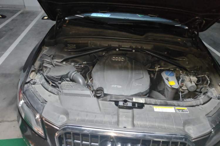 Used Audi Q5 2017 40 TFSI Ambition Edition Engine Bay Right