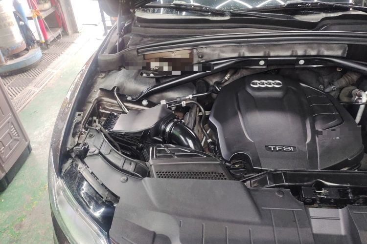 Used Audi Q5 2017 Plus 40 TFSI Technology Model Engine Bay Right