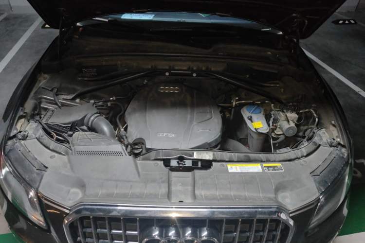 Used Audi Q5 2017 40 TFSI Ambition Edition Engine Bay
