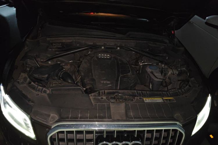 Used Audi Q5 2017 40 TFSI Technology Edition Engine Bay