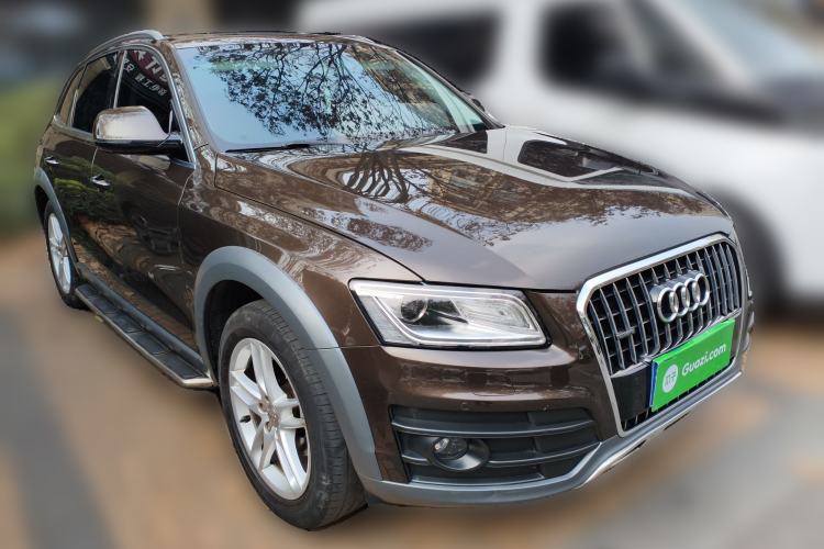 Used Audi Q5 2017 Plus 40 TFSI Technology Model Exterior 2
