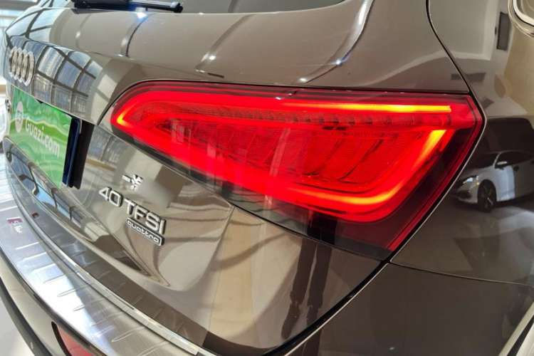Used Audi Q5 2017 40 TFSI Technology Edition Exterior 2