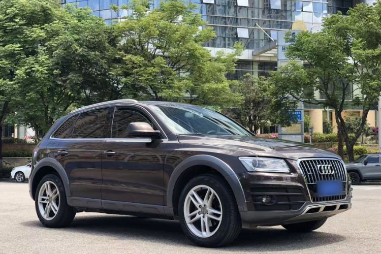 Used Audi Q5 2017 Plus 40 TFSI Technology Model Exterior 2
