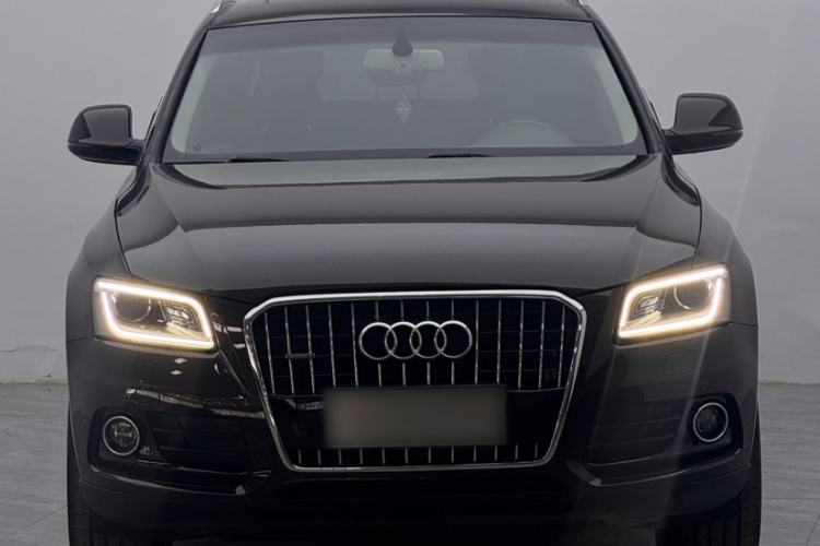 Used Audi Q5 2017 40 TFSI Comfort Model Exterior 2