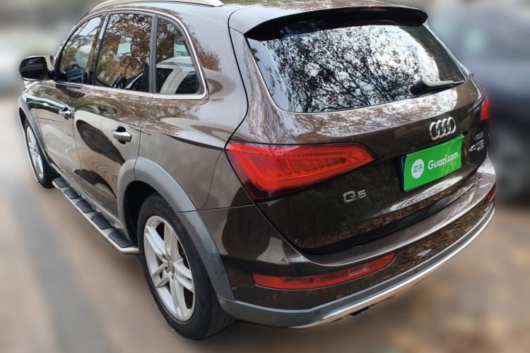 Used Audi Q5 2017 Plus 40 TFSI Technology Model Exterior 3