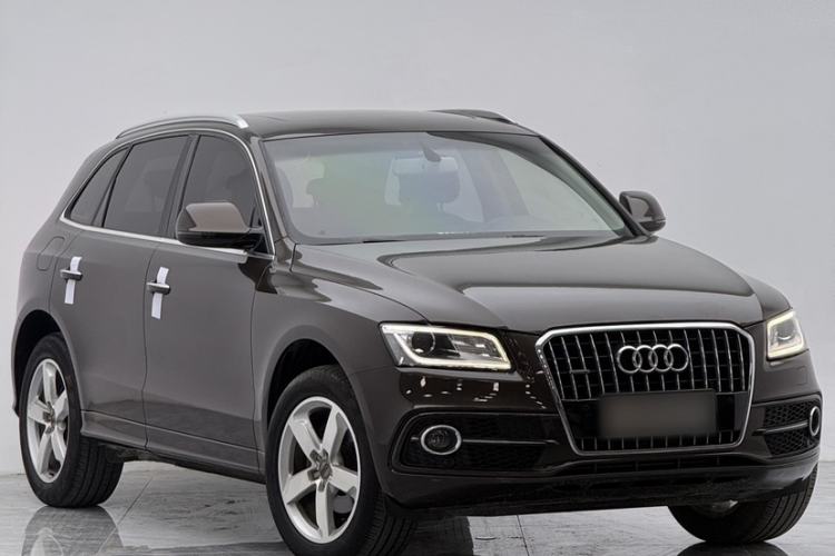 Used Audi Q5 2017 Plus 40 TFSI Ambition Model Exterior 3