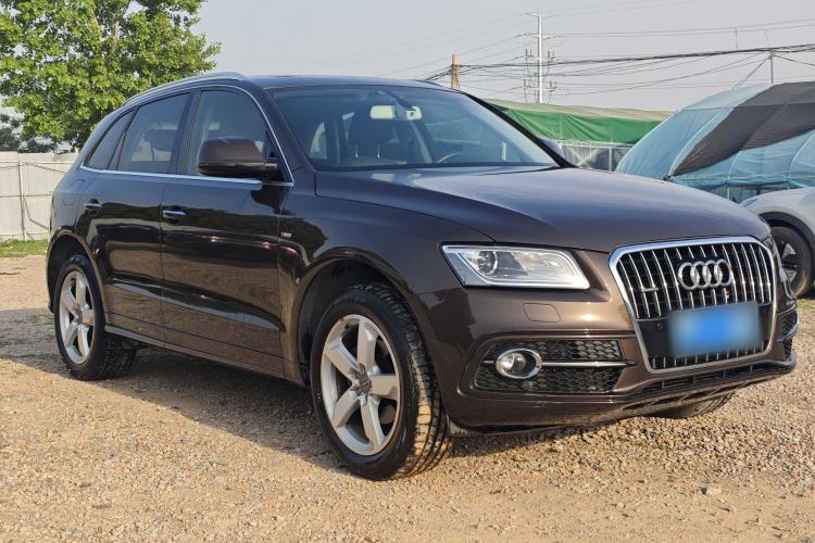 Used Audi Q5 2017 Plus 40 TFSI Ambition Model Exterior 3