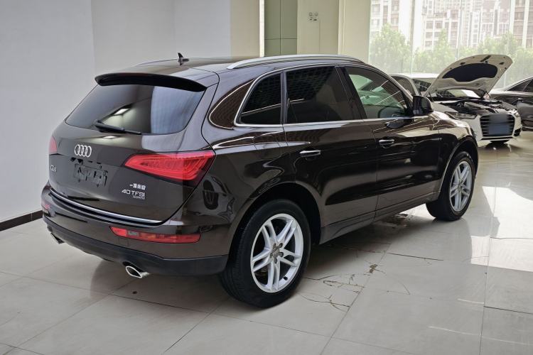 Used Audi Q5 2017 40 TFSI Comfort Model Exterior 4