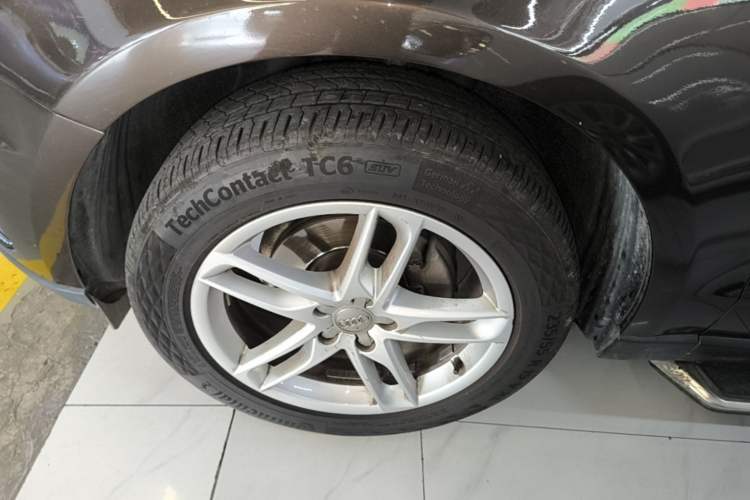 Used Audi Q5 2017 40 TFSI Technology Edition Exterior 4