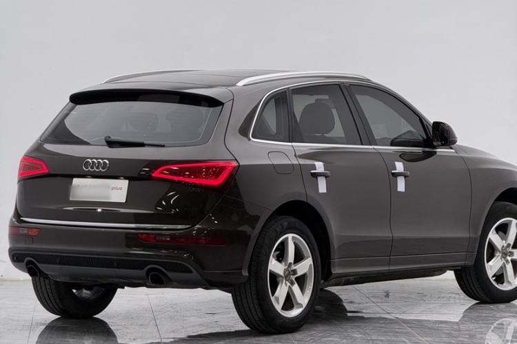 Used Audi Q5 2017 Plus 40 TFSI Ambition Model Exterior 5