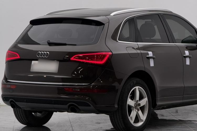 Used Audi Q5 2017 Plus 40 TFSI Ambition Model Exterior 6