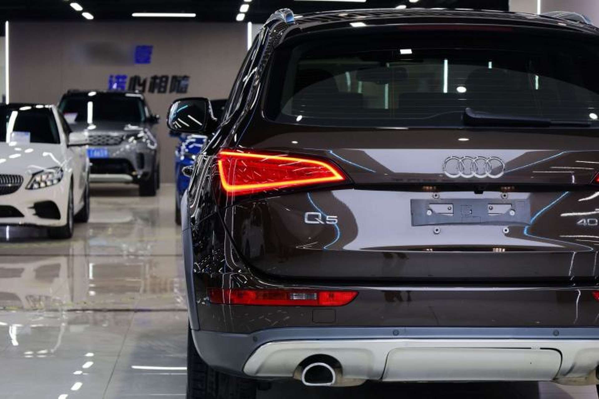 Used Audi Q5 2017 Plus 40 TFSI Technology Model Exterior 6