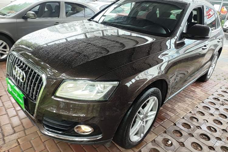 Used Audi Q5 2017 40 TFSI Comfort Model Guazi used car, China used car export, Used car for sale, Used cars, Cheapest cars for sale